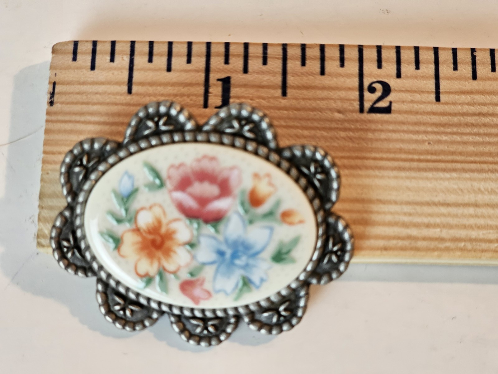 Vintage Longaberger Mother’s Day 2003 Metal Ceramic Floral Brooch
