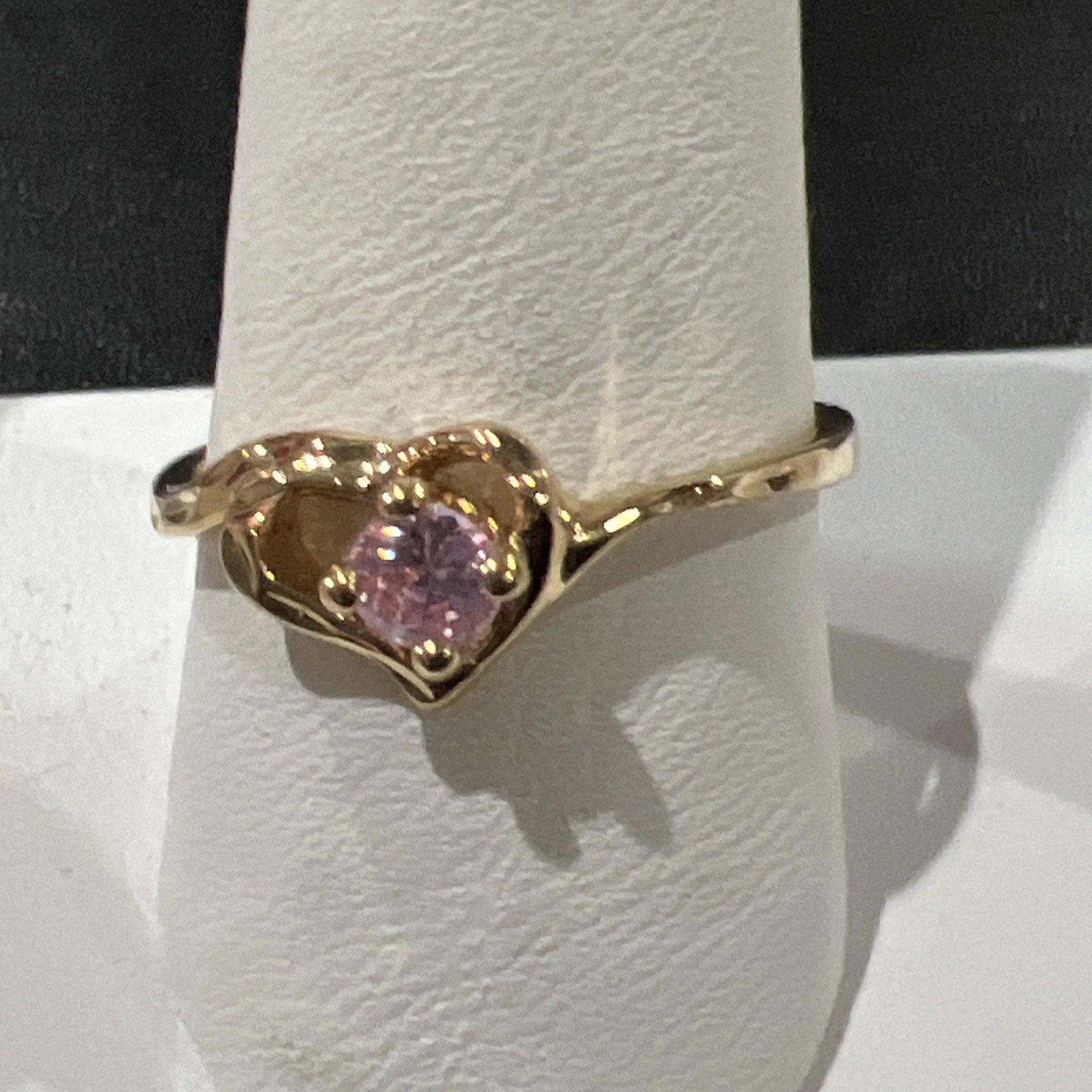 Cop89 Ring Size 10 Pink Stone