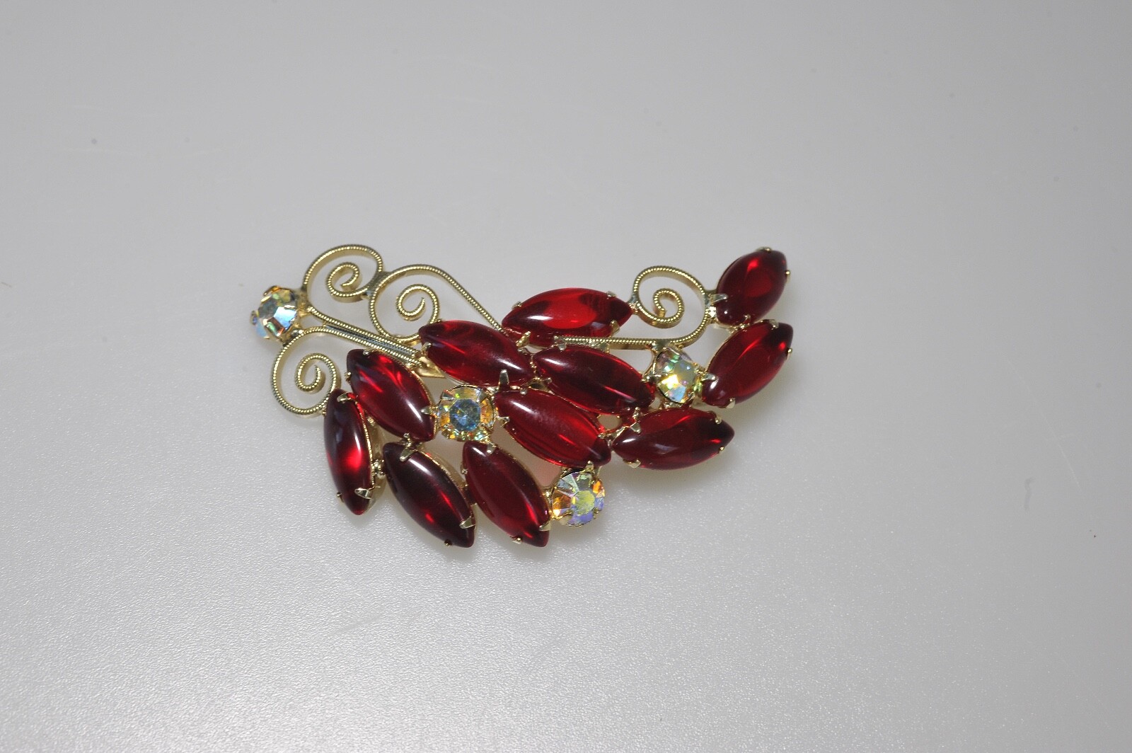 Brooch AB RED RHINESTONE FLOWER spray scroll prong open R34