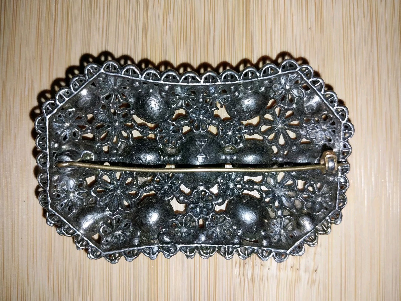 NEW ENGLAND GLASS WORKS 1940’s Signed BROOCH Rare Vintage Colored Glass Stones