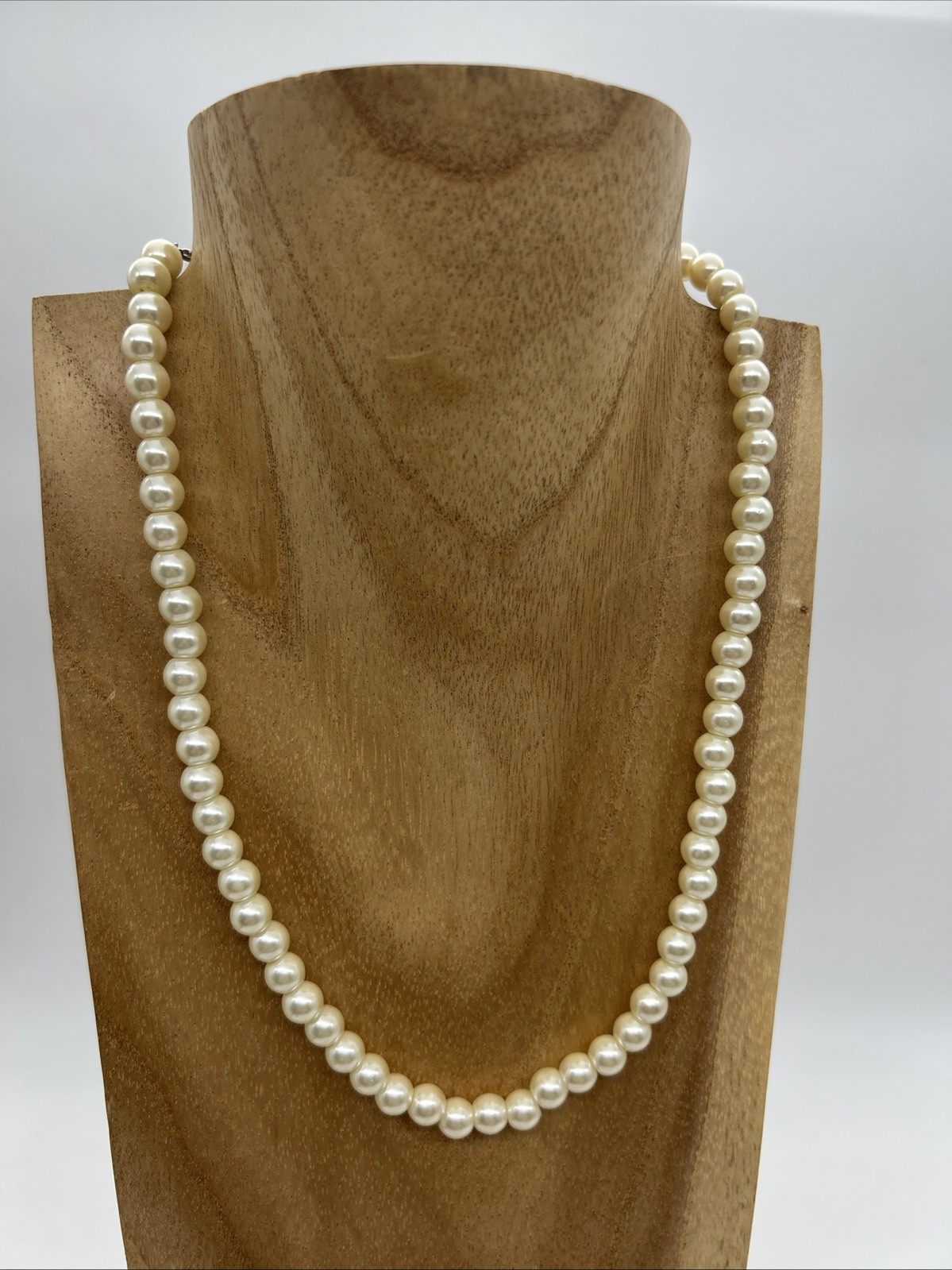 Vintage Cream Faux Pearl Necklace 45cm Heavy