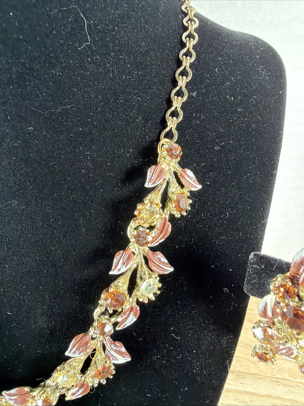 Vintage Brown Rhinestone Flower Necklace Gold Tone With Matching Clip Earrings