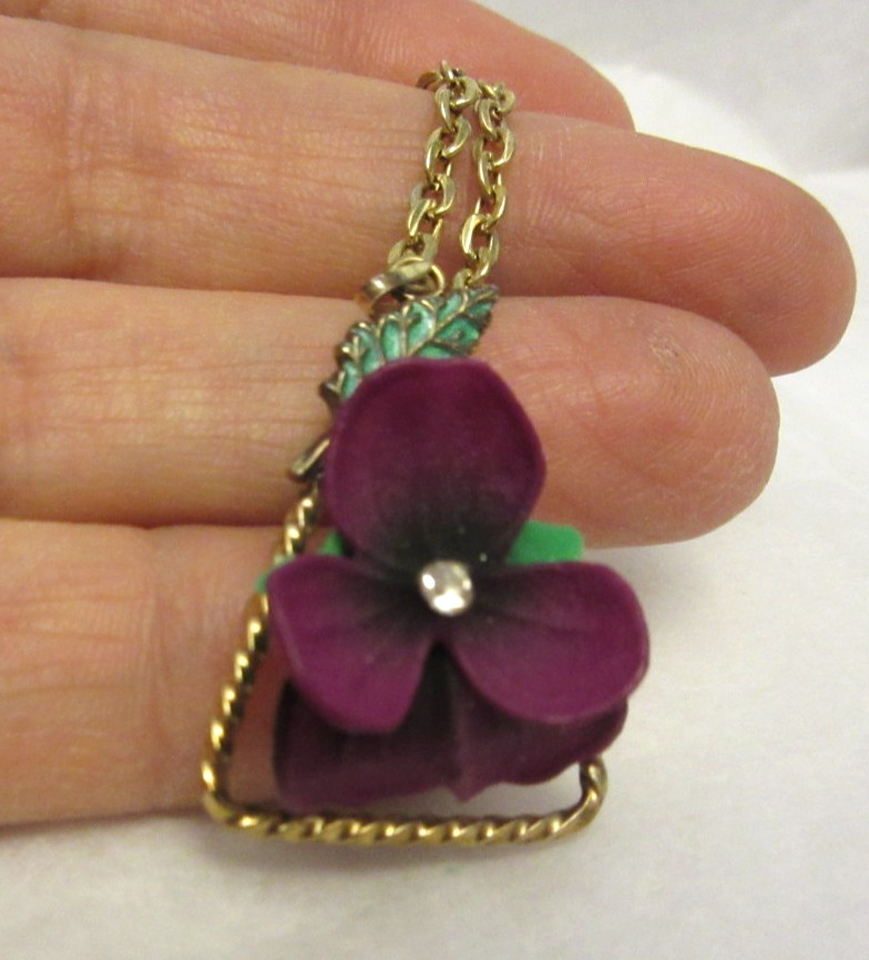 VTG Purple Lucite Pansy Violet Flower Pendant Necklace & Pierced Earrings Stone