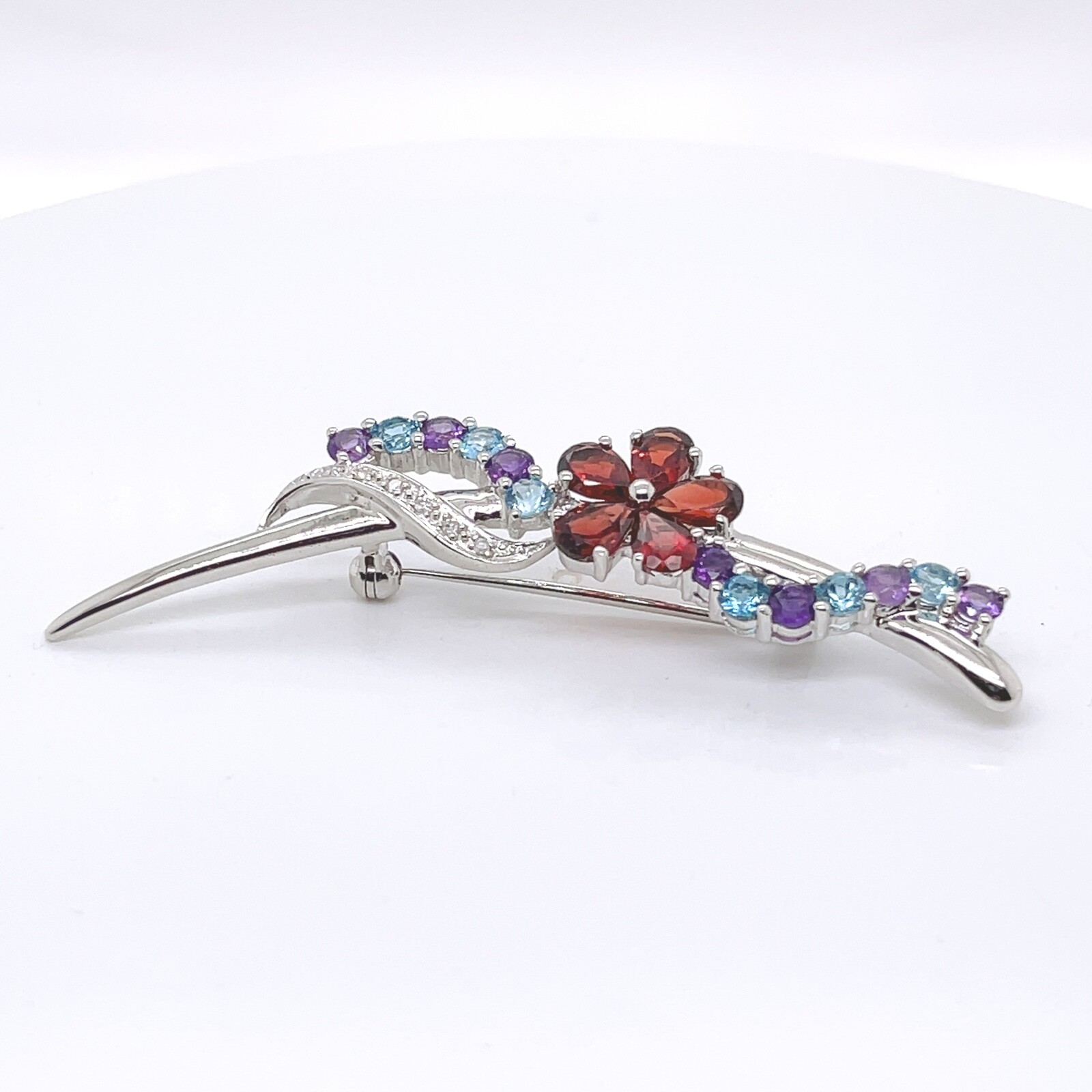 14 Karat White Gold, Diamond, Spinel, Amethyst, & Garnet Flower Brooch – 14k VR