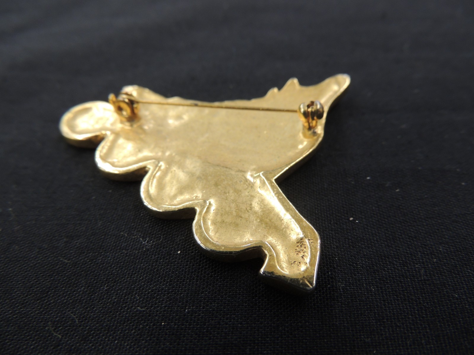 Vintage All Goldtone Roller Blade Brooch Pin Sports Derby Skating Entertainment