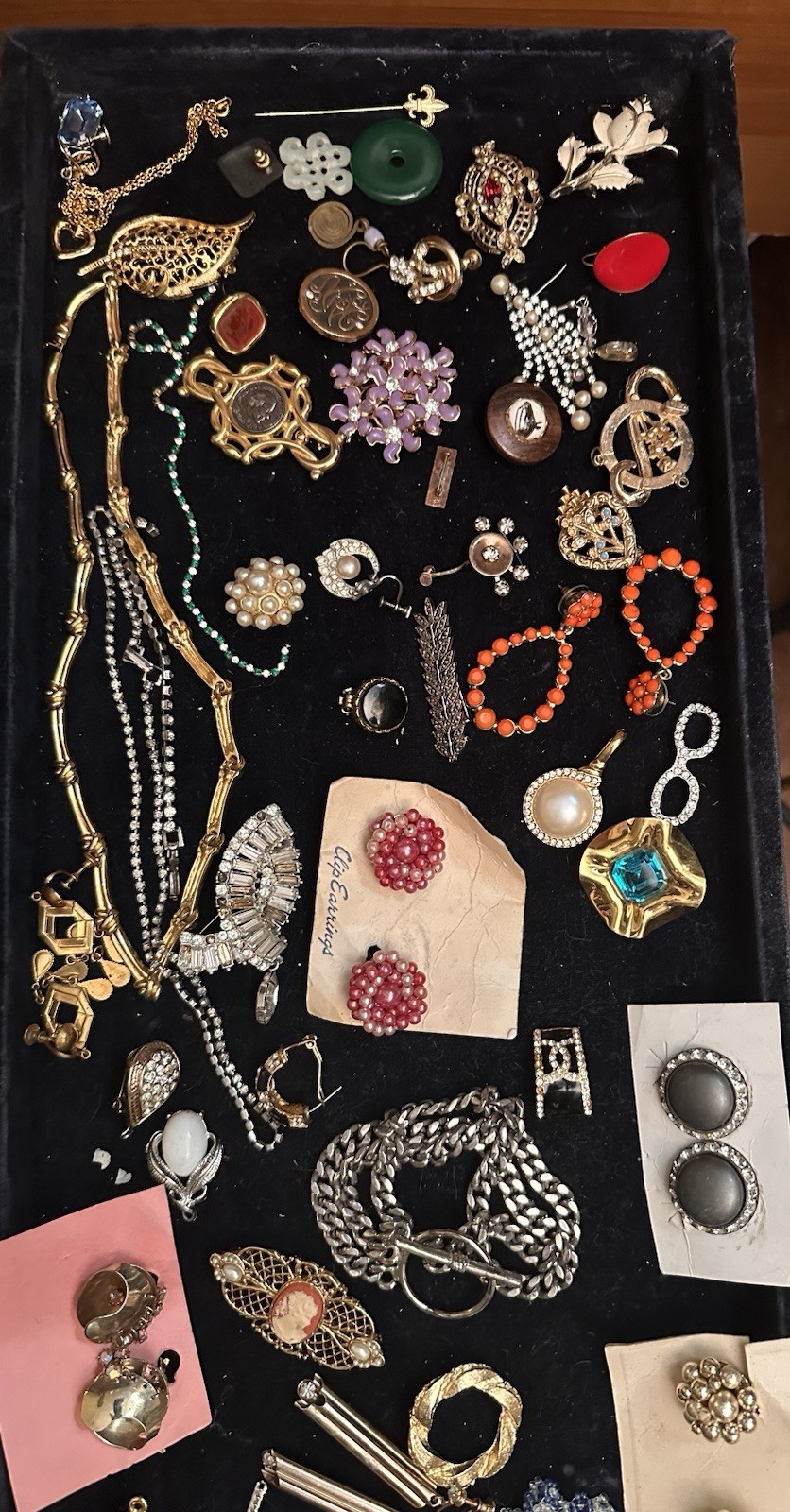 Vintage & Retro Mixed Costume Jewelry Lot: 60s-80s Flowers, Crystal, Rhinestone