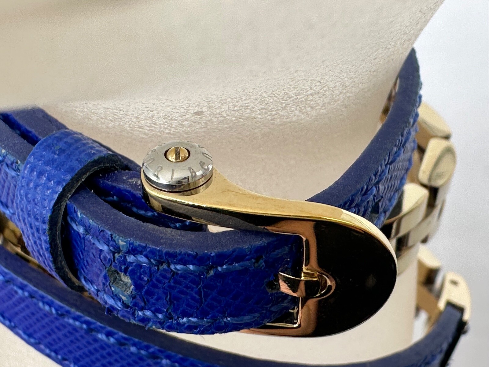HENRI BENDEL SIGNED GOLD PLATED BUCKLE LEATHER NECKLACE BRACELET SAMPLE BELT 22″