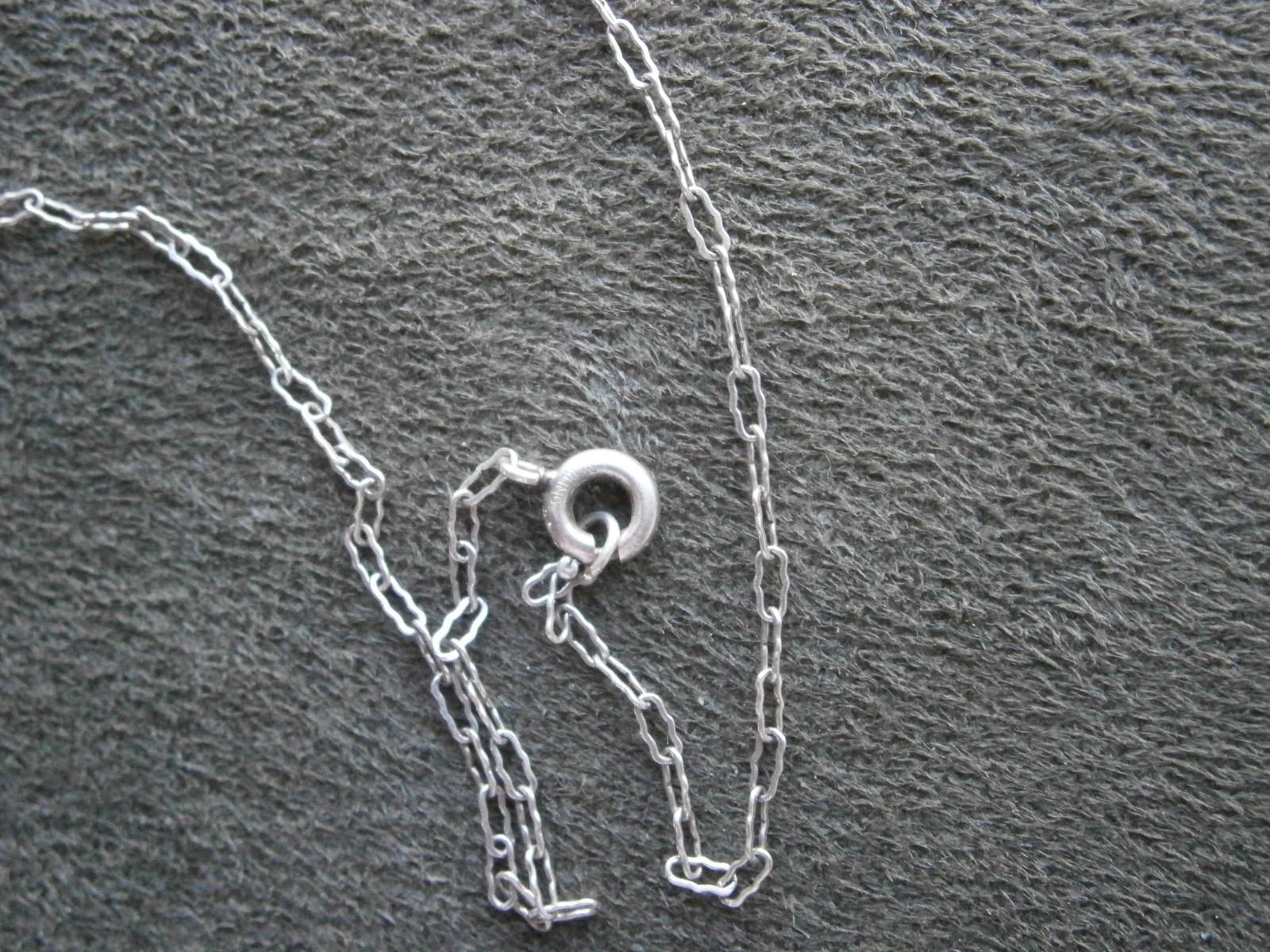 Dainty Crimped Oval Link Chain Vintage Sterling Silver Necklace 18″ 1.7g