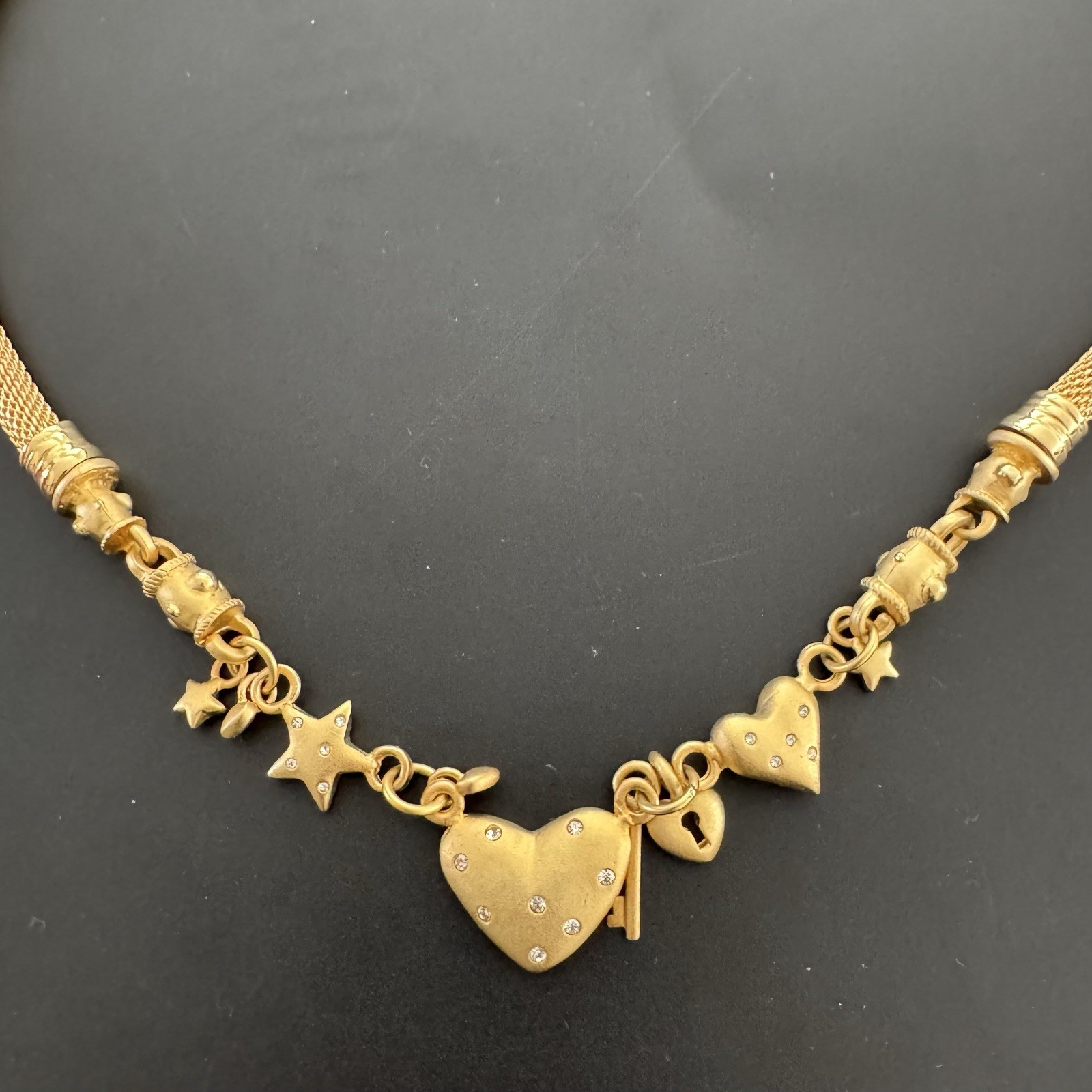 VTG 2PC Gold Tone Mesh Choker Pendant Charm Necklace Puff Heart Snap Closure