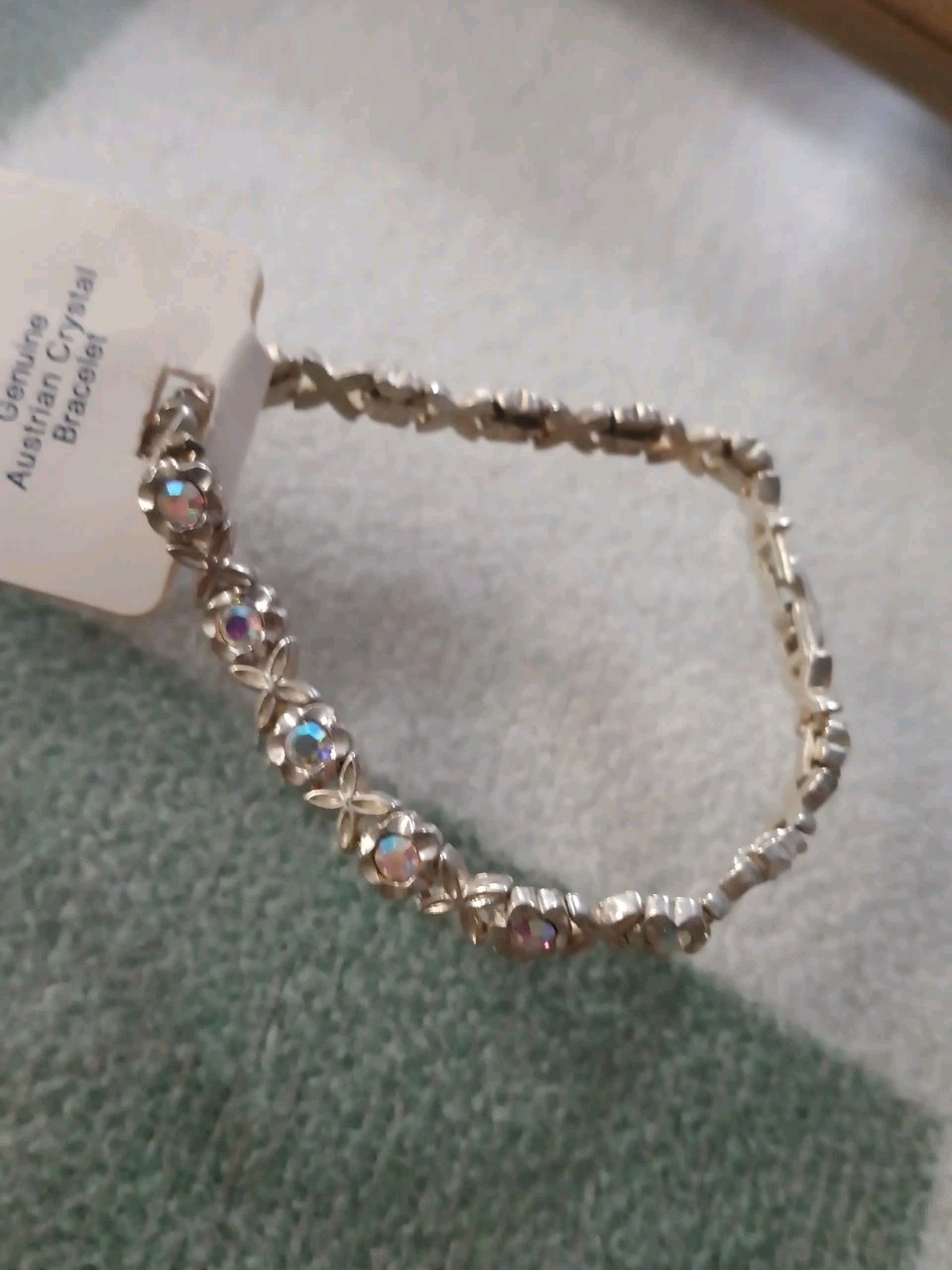 Vintage White Stag Silvertone Genuine Austrian Crystal Bracelet 7.5″