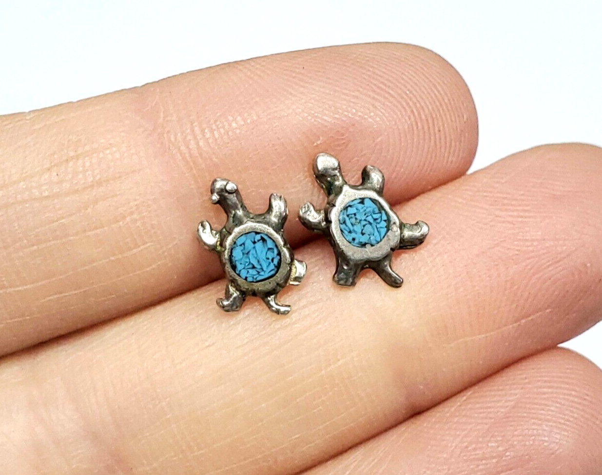 Vintage Sterling Silver Turquoise Chip Inlay Sea Turtle Stud Post Earrings