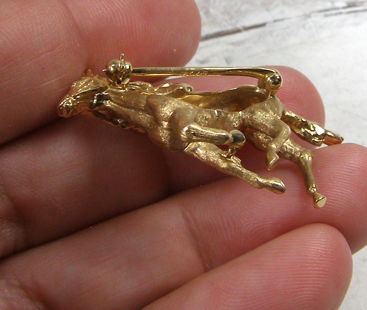 14K Yellow Gold Jockey on Running Horse Brooch Pin Equestrian Jewelry
