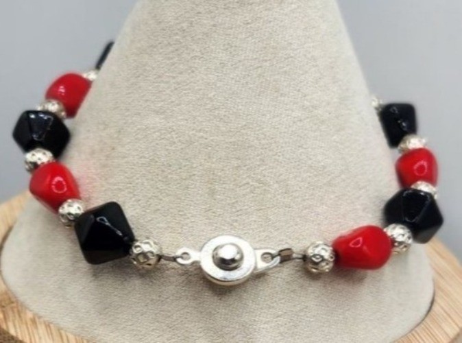 Vintage Red & Black Beaded Bracelet With Silver Tone Accents & Unique Clasp Desi