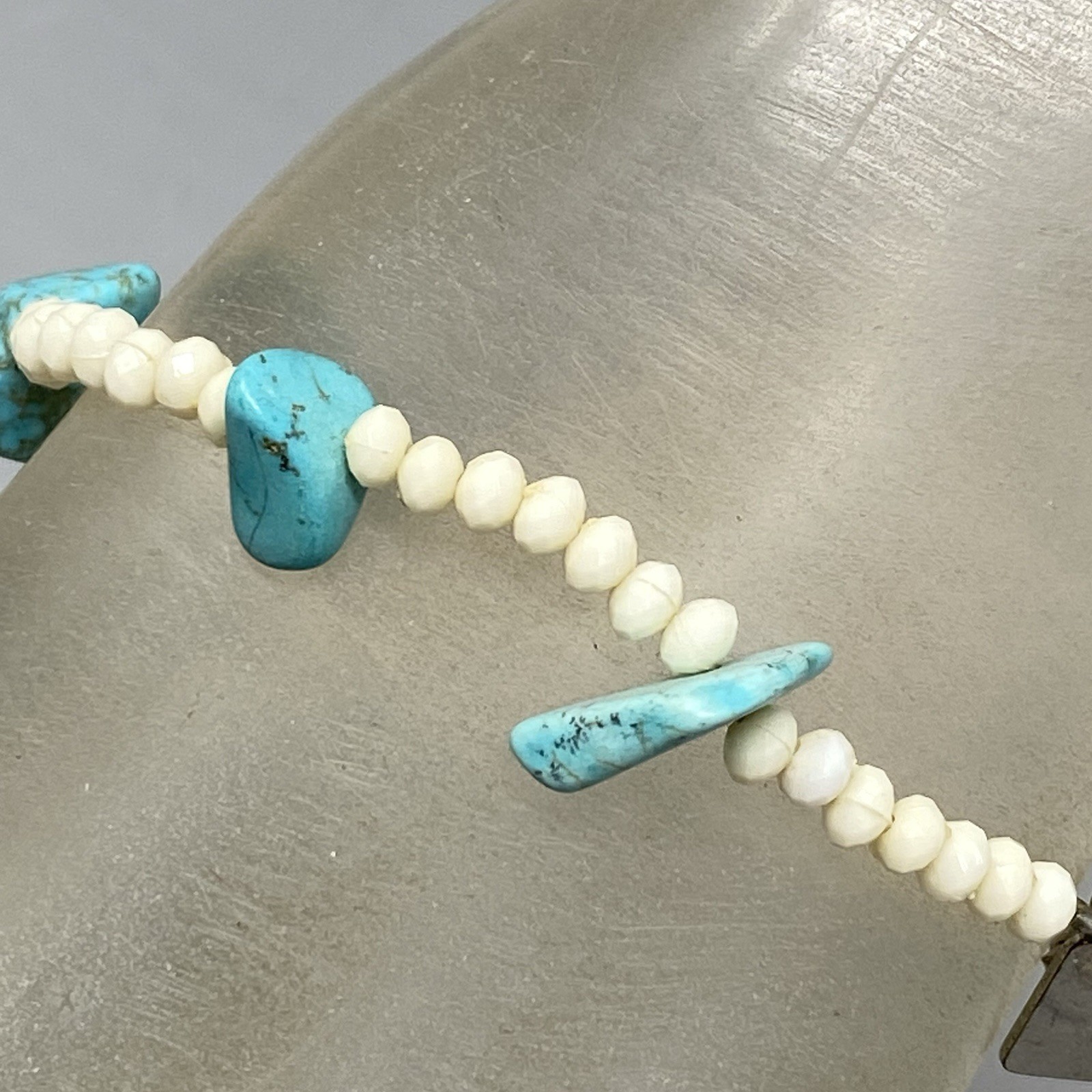 American Eagle Turquoise Stone Bracelet Blue Chip White Beads Native Western 7″