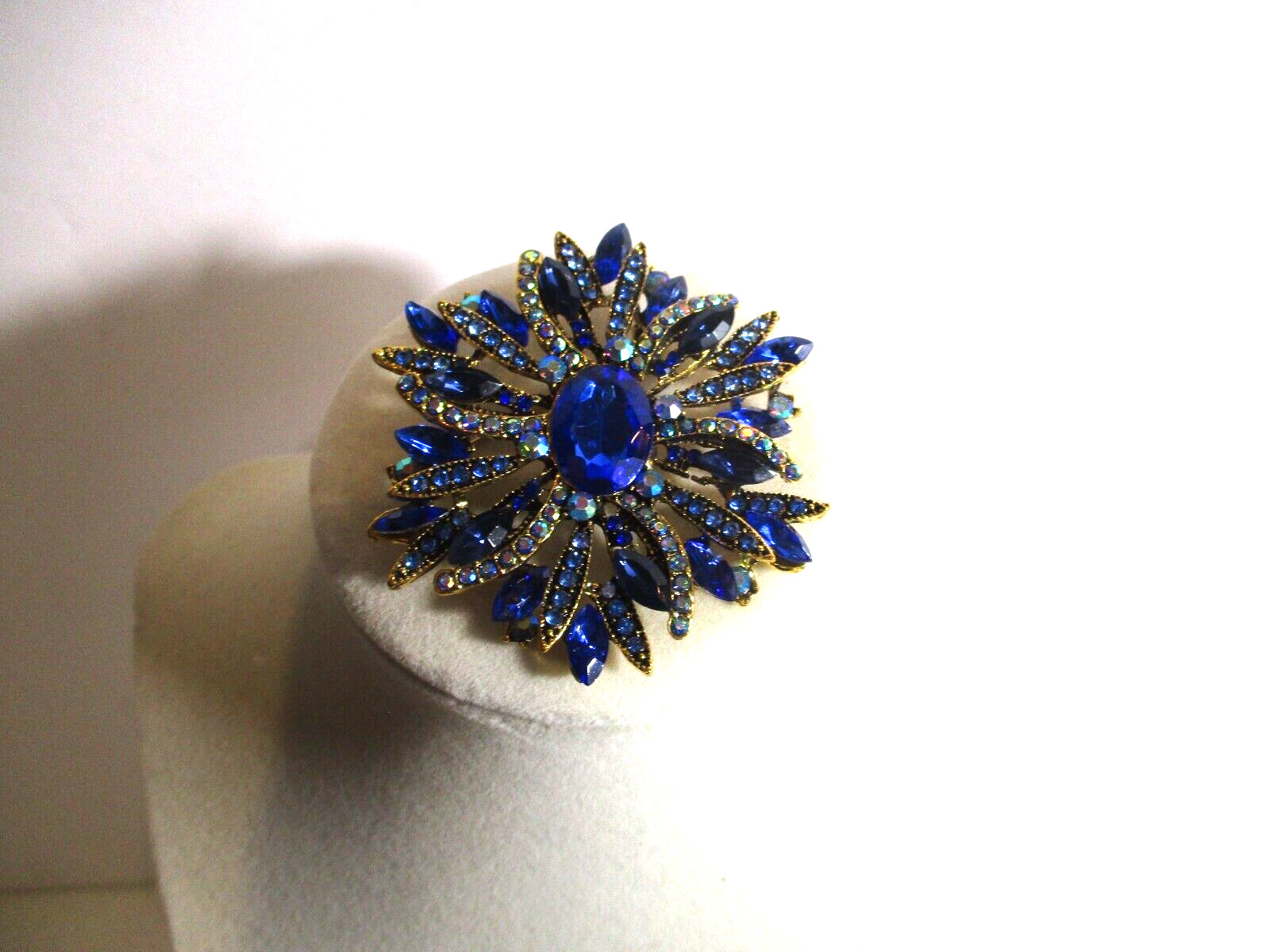 Bright Blue Rhinestones & Crystals Flower Goldtone Brooch Retro Style