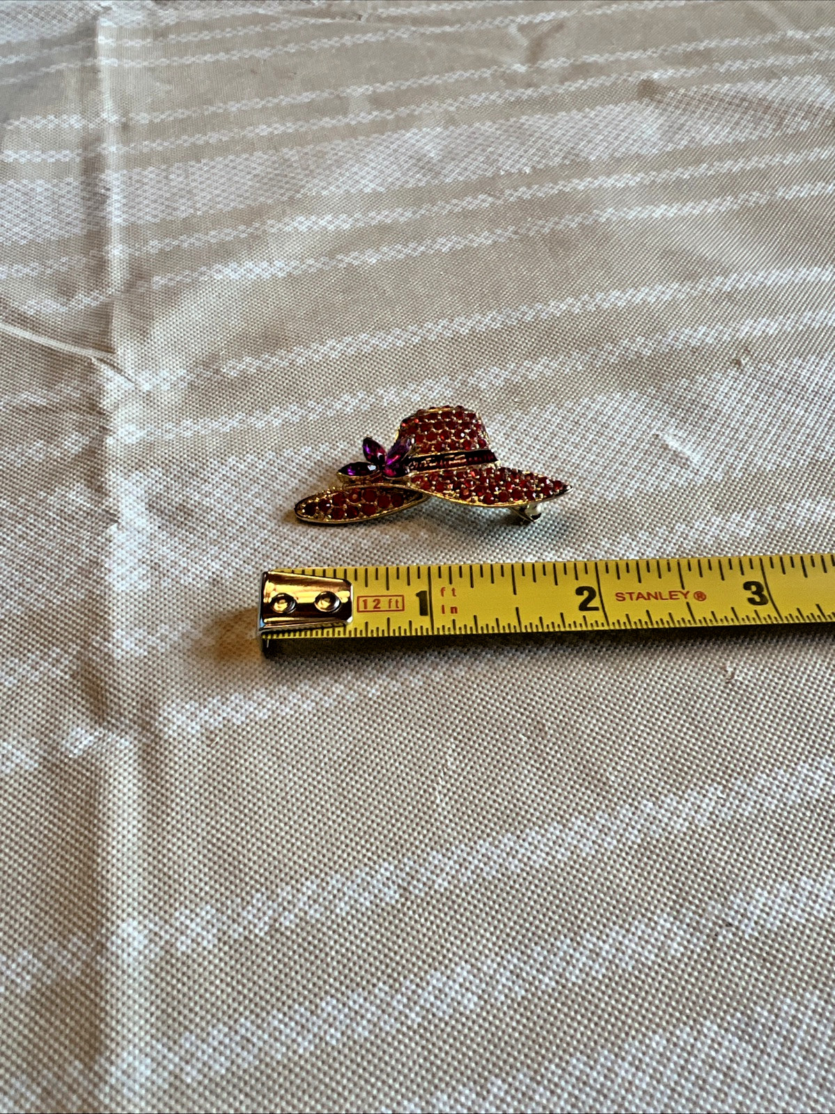 VTG Red Hat Brooch MONET Gold Tone Metal Red Crystals Purple Stones Enamel