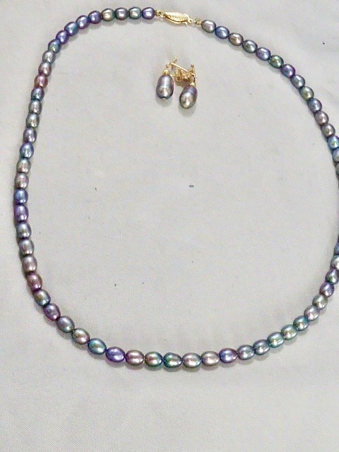 16.5 ” CULTURED gray blue PEARL KNOTTED NECKLACE 14K W GOLD CLASP & EARRINGS