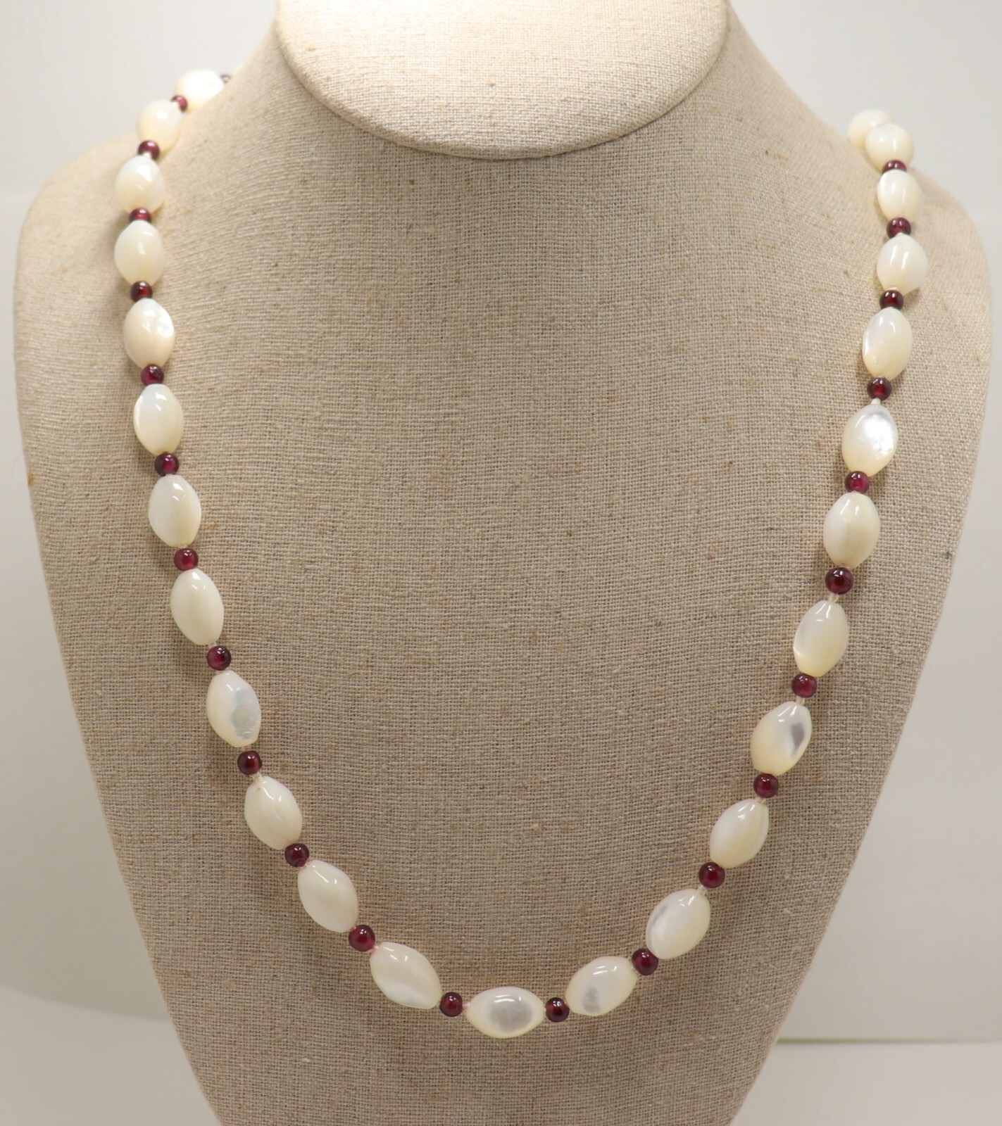 VINTAGE MOTHER OF PEARL & GARNETS HAND KNOTTED BEADED NECKLACE STERLING CLASP