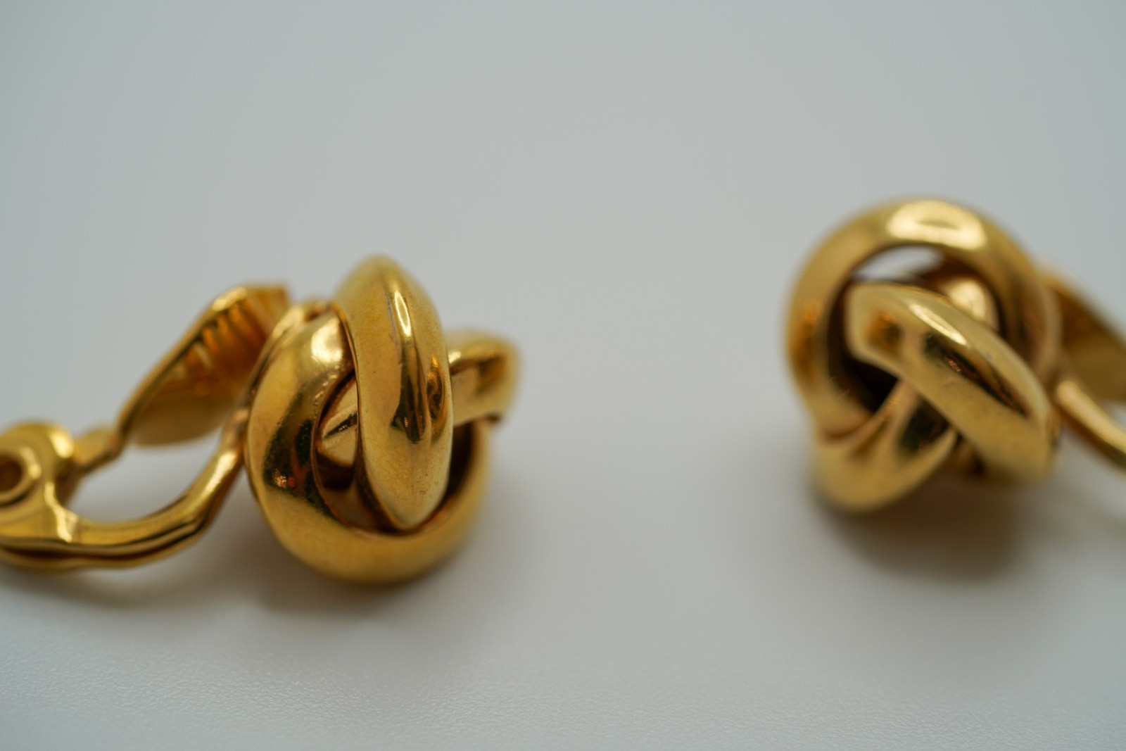 Vintage Gold Monet 2cm Earrings JB1