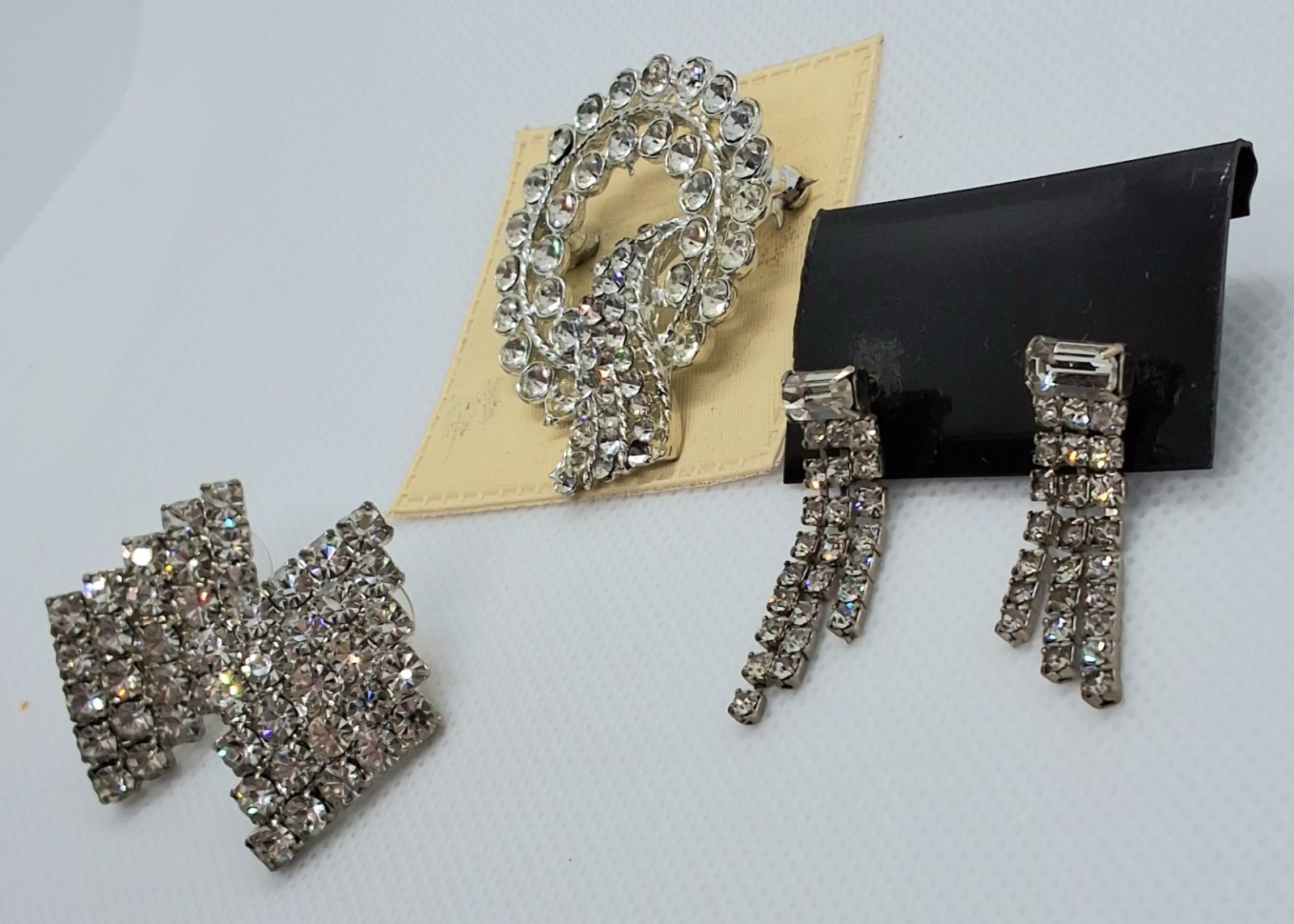 Vintage Costume Jewelry-Earrings and Brooch