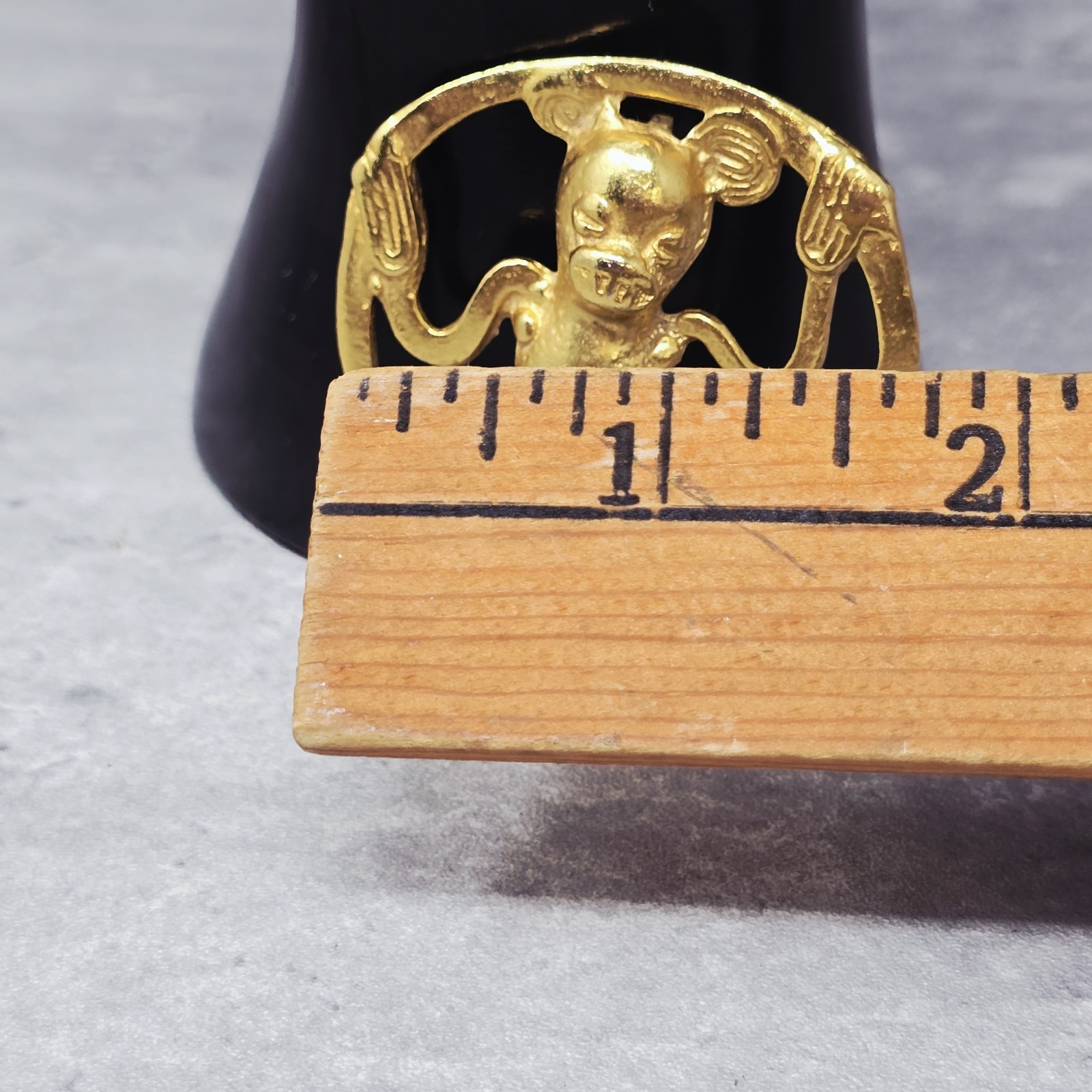 Vtg Signed Alva Studios Monkey Aztec Inspired Brooch Goldtone Gold Plated 2.25″