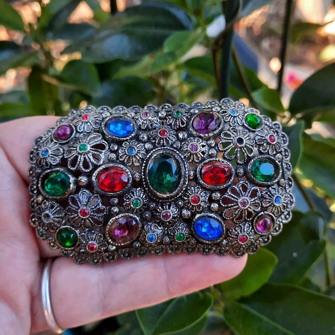 Vtg New England GlassWorks Brooch Filigree Flowers Jewel Colors Faceted READ
