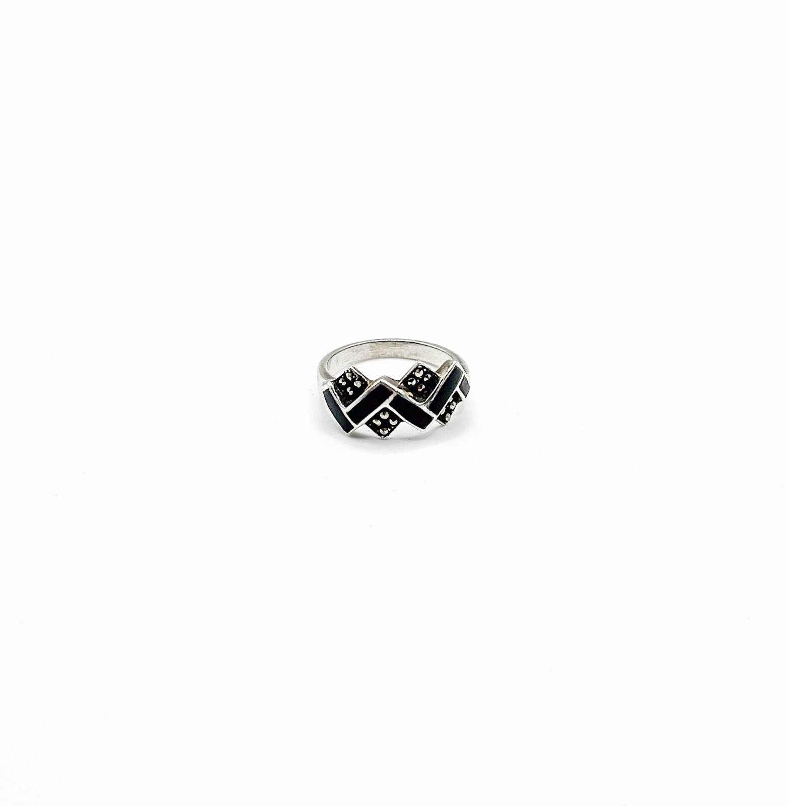 Vintage Sterling Silver 925 Ring w Possible Marcasite? & Enamel Inlay, Size 7