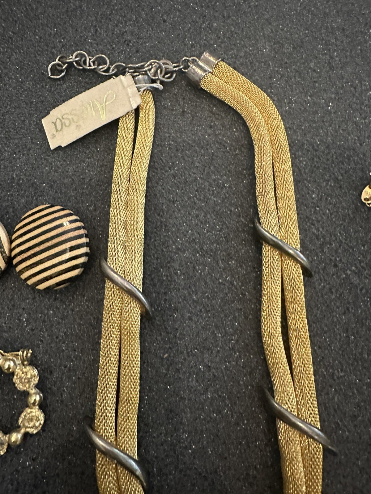 Vintage Estate Costume Jewelry Lot! Brooches and more!
