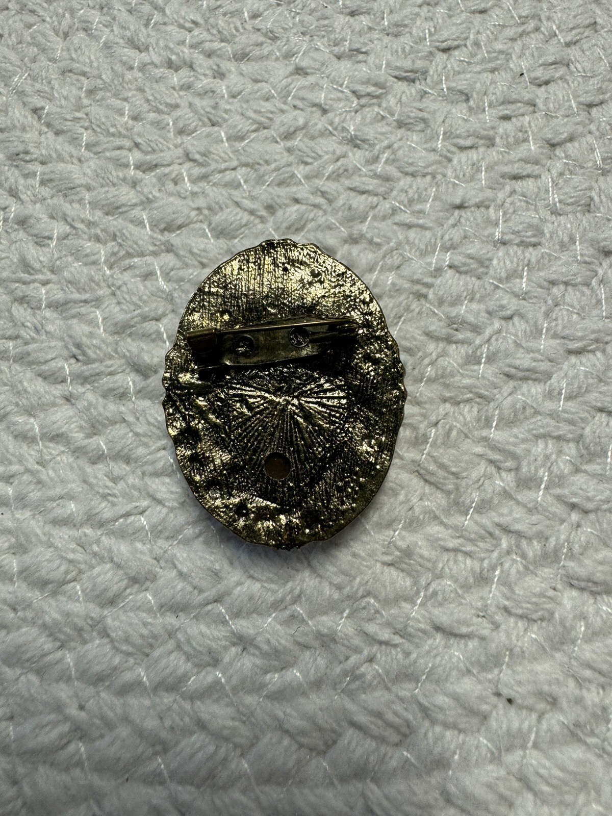 Antique Gold Colored Metal Women’s Bust Pin Broach