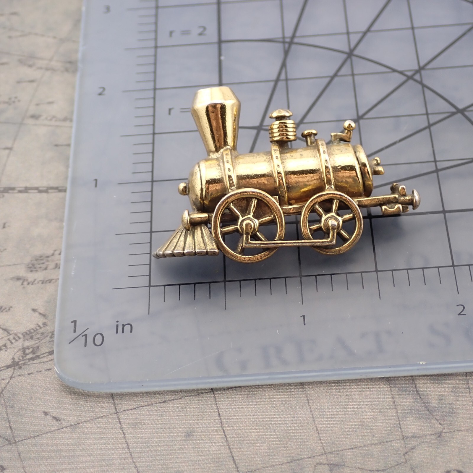 Vintage Zentall Locomotive Train Engine Gold Tone Pin Brooch