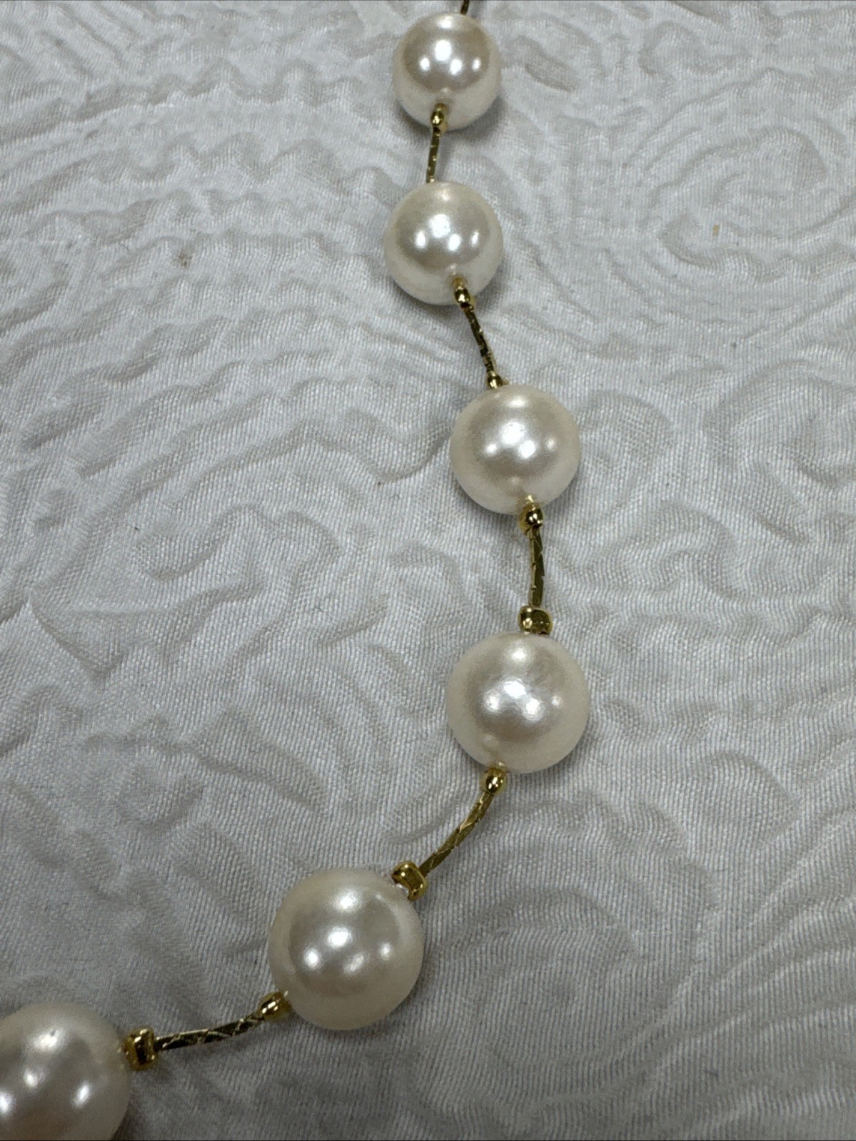 Vintage Faux Pearl Station 17.5” Gold Tone Necklace 19.98 Grams & 10 mm
