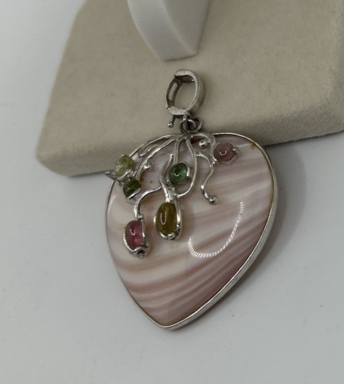 Vintage Pink Silver Tone Faux Gem Heart Pendant Costume Jewelry Fashion