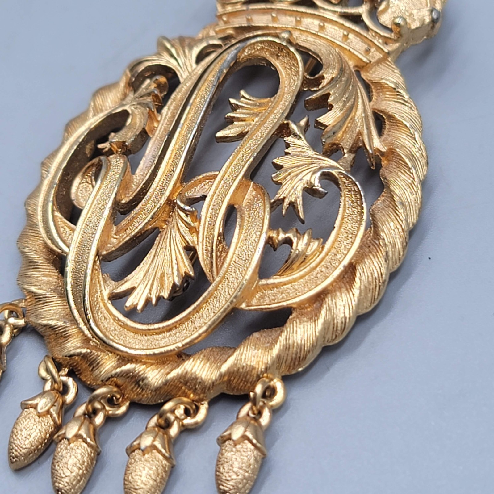 Vintage Monet Textured Gold Floral Brooch Dangling Chain Tassels 3″