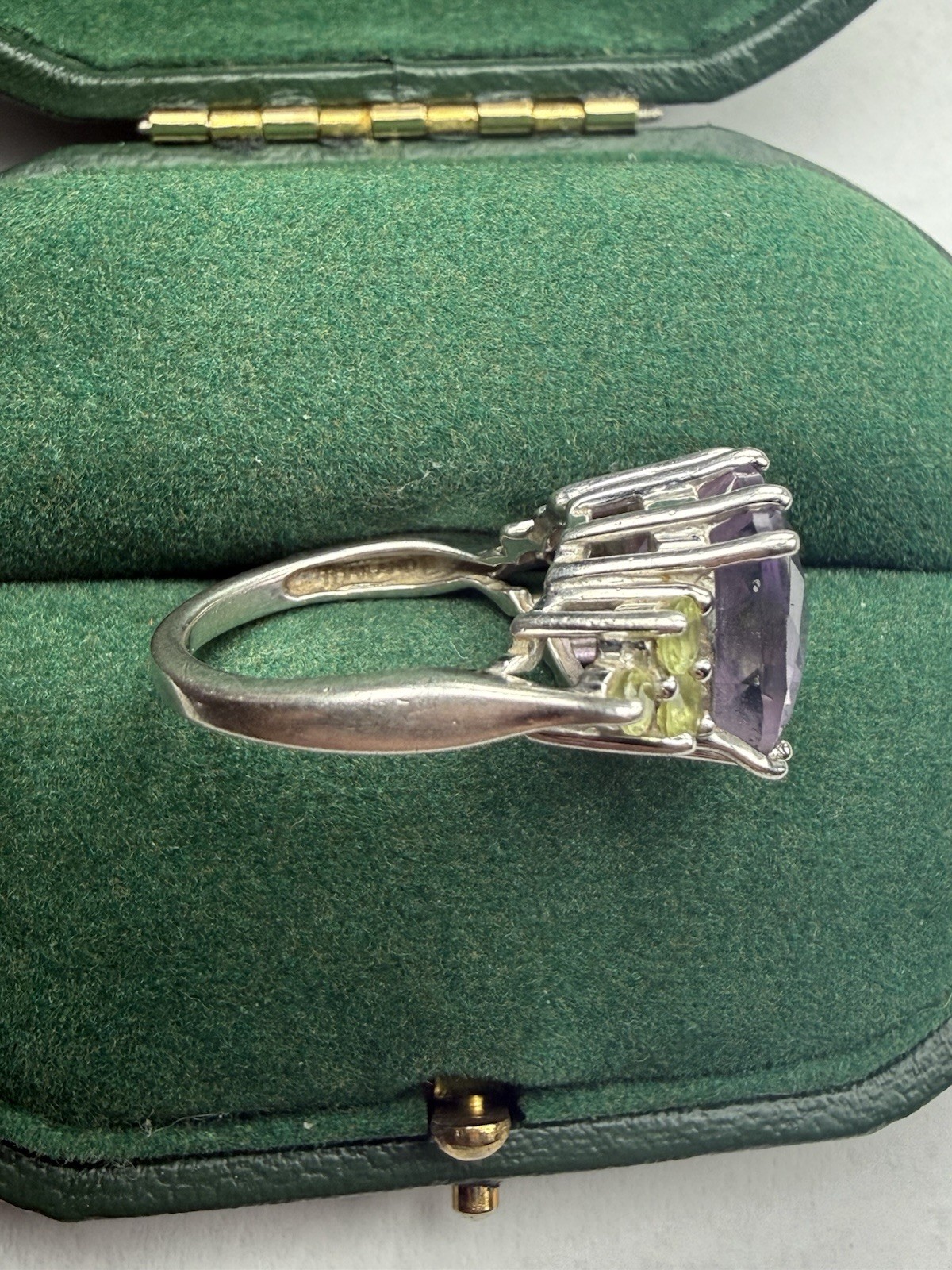 Vintage Sterling Silver Cushion Cut Amethyst & Peridot Cocktail Ring Size 6 – 6g
