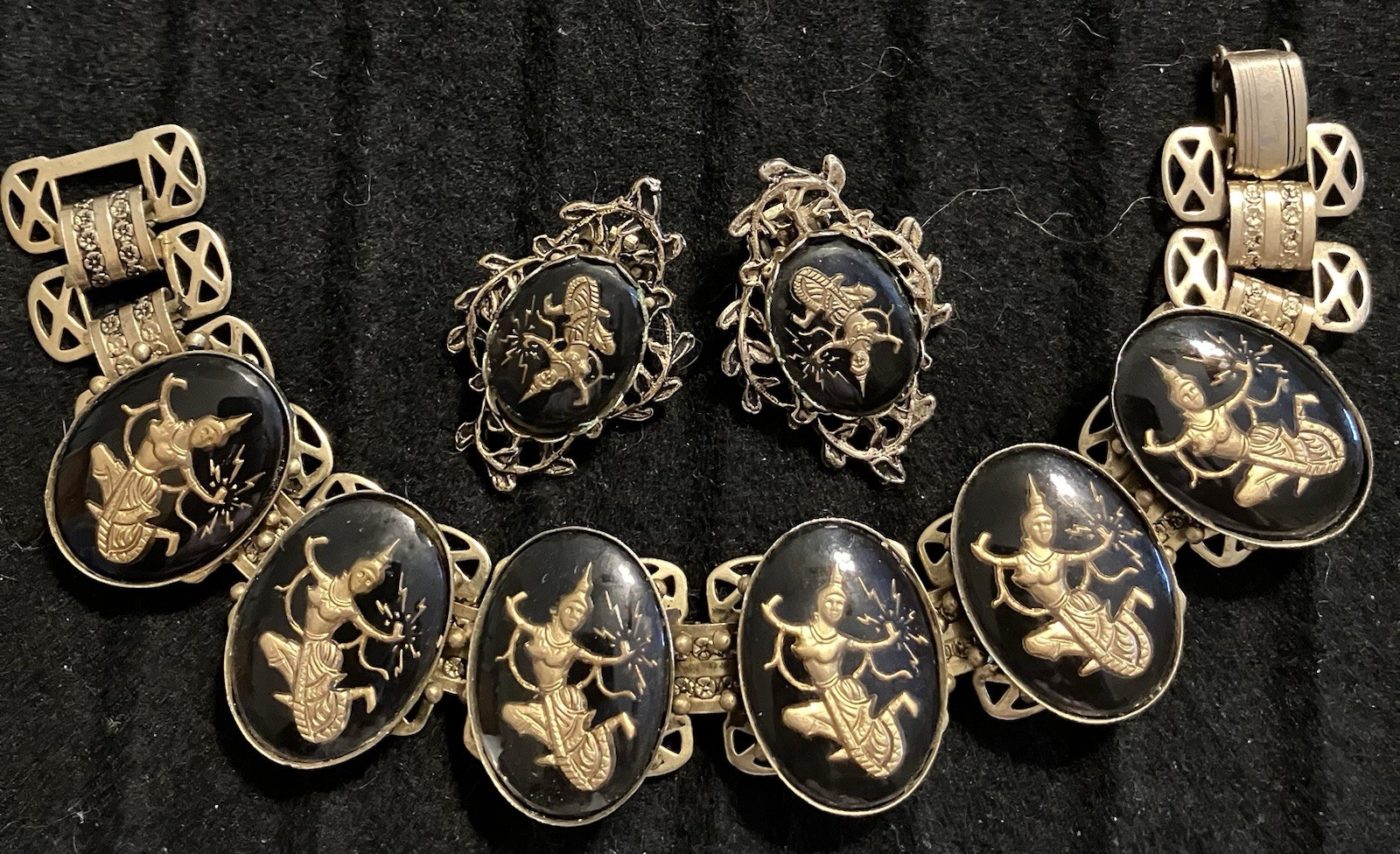 Vintage Siam/Thailand Golden Goddess Black Lucite Link Bracelet & Earrings