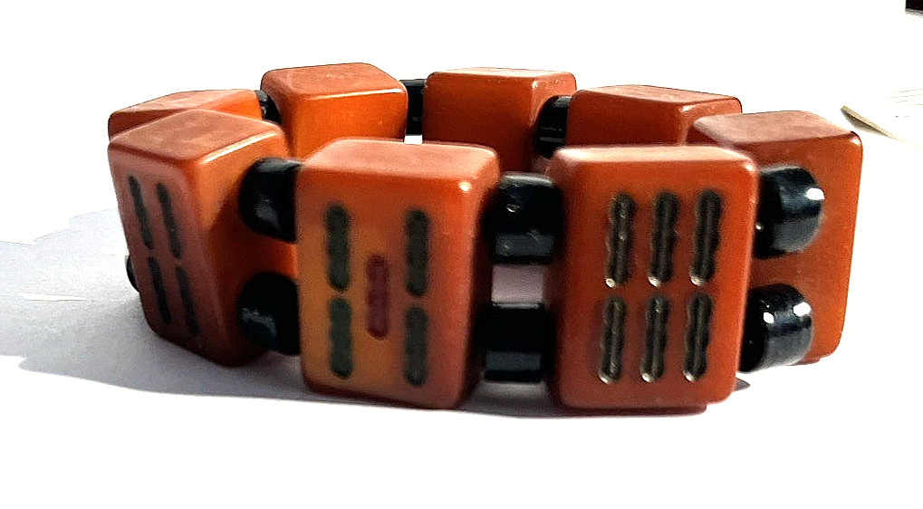 LOT 11: STRONG BUTTERSCOTCH COLOR BEADED MAH JONG BRACELET -EXCELLENT FREE SHIP