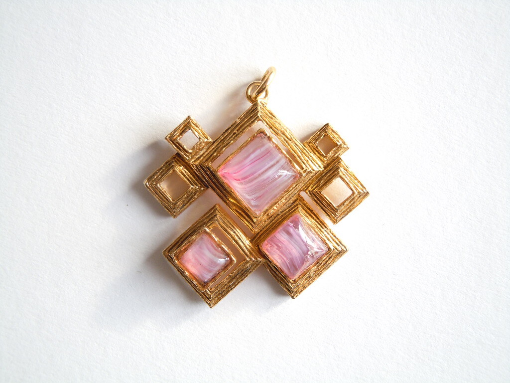 Vintage Pendant Square Glass Stones Pink 21.4 G/5.2 X 4.6 Cm