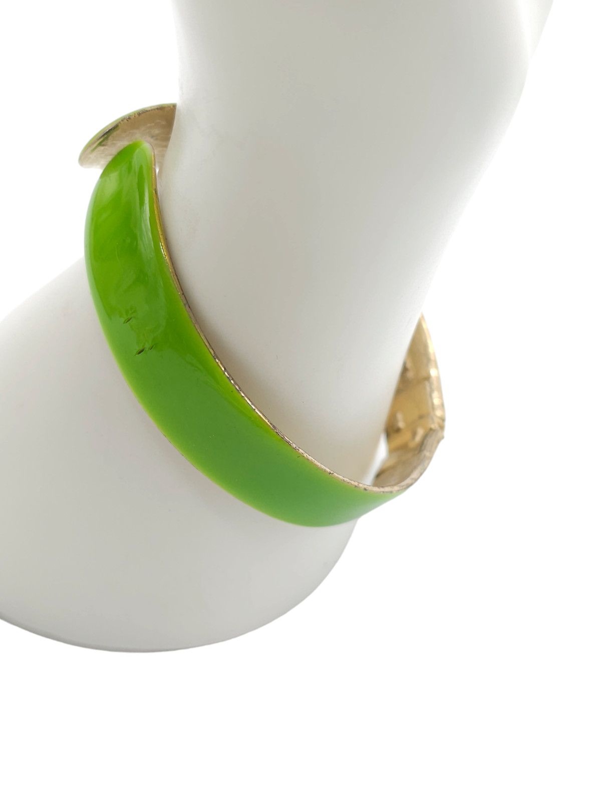 Weiss Lime Green Enamel Hinged Bangle Bracelet Gold Tone Vintage
