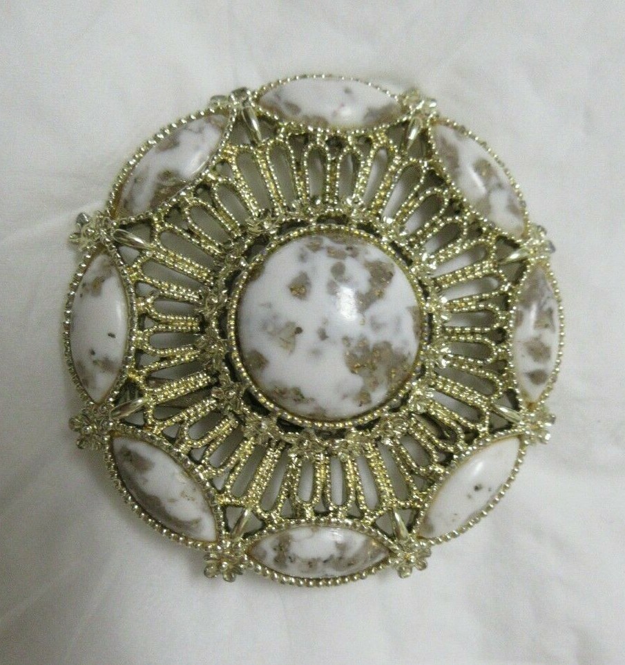 Vintage Gold Tone White & Brown with Gold Tone Flecks Thermoset Brooch
