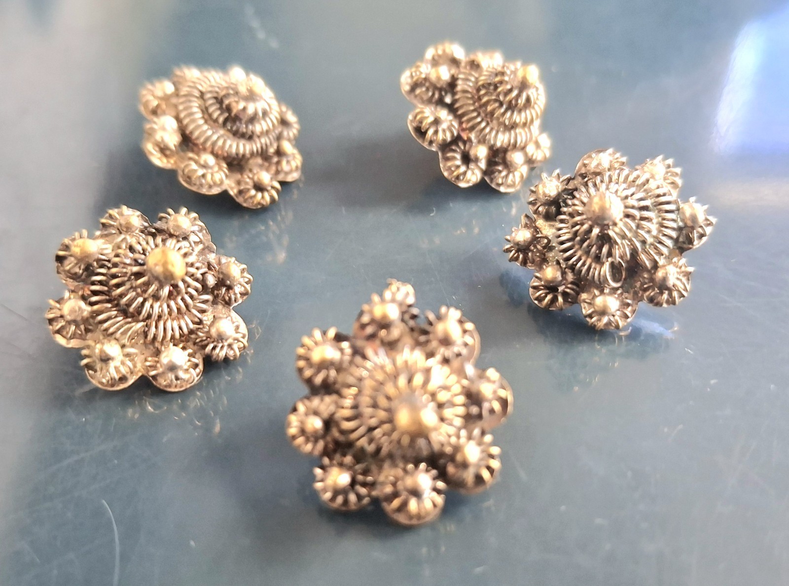 Vtg Thai Cannetille Intricate Filigree Flower Sterling Silver Button Set + Pouch