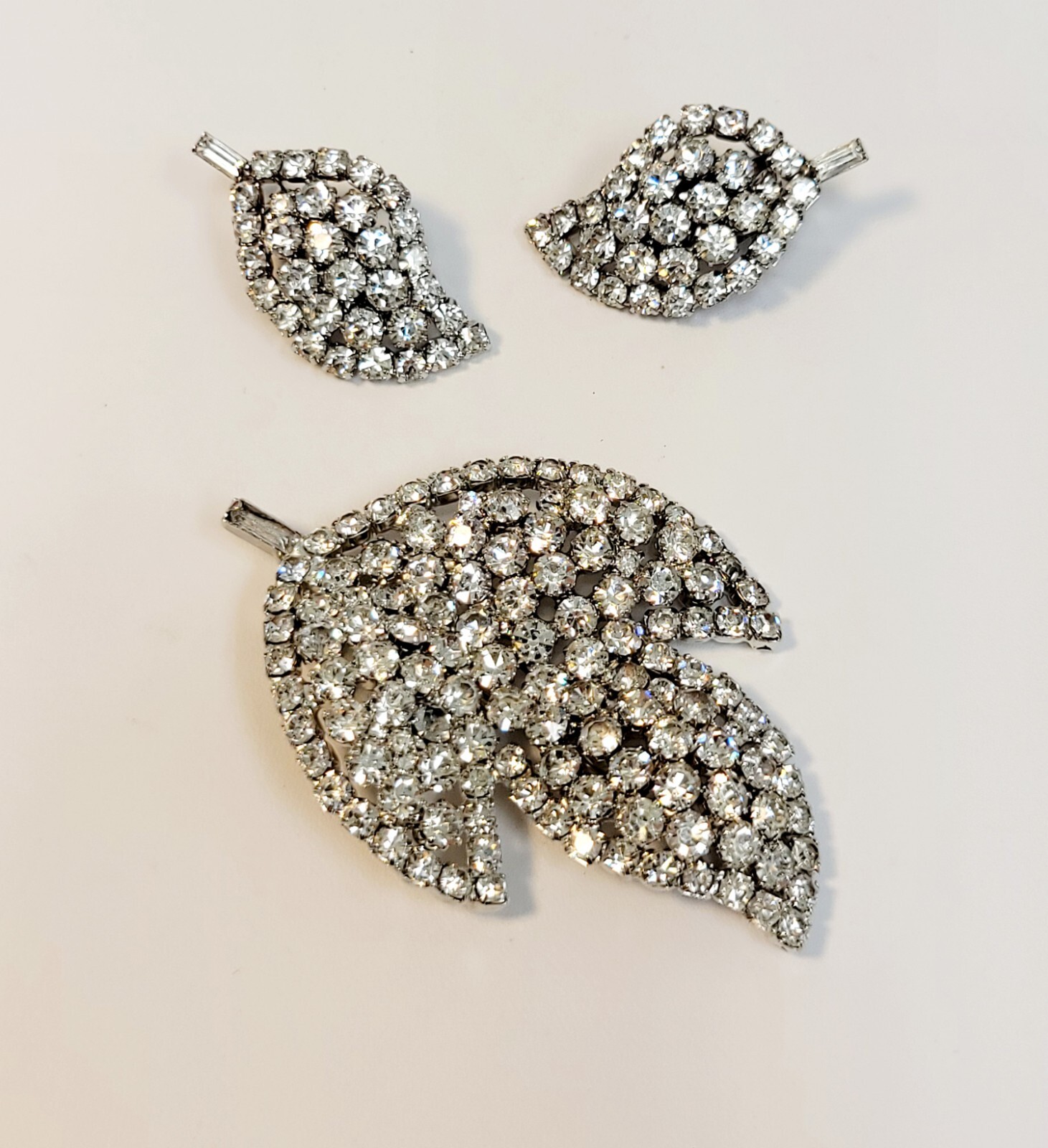 Vintage Clear Rhinestone Leaf Brooch And Earrings Set Juliana