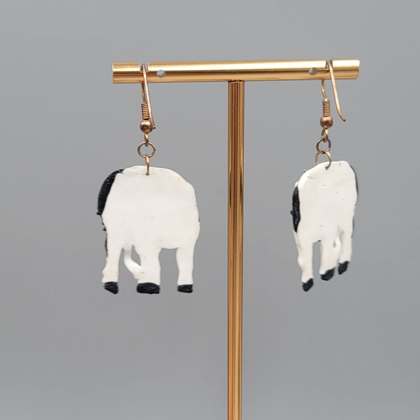 Vintage Christmas Dairy Cow Pierced Earrings Silver tone Dangle 1 3/8″