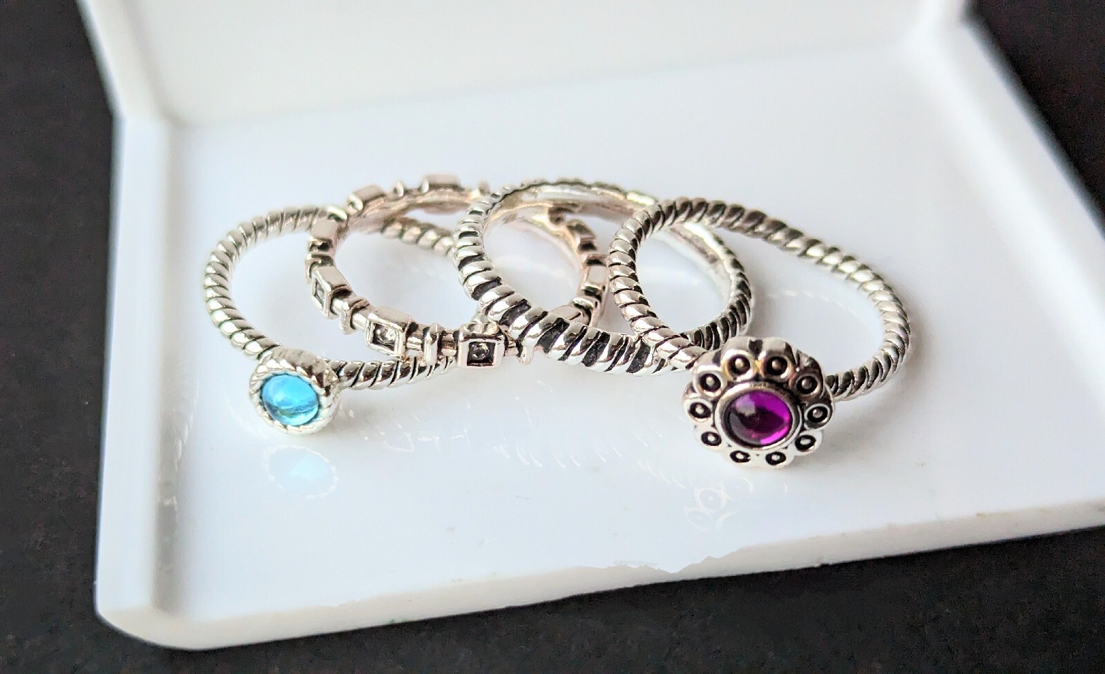 Set of 4 DIVANI Stackable Silver Tone BLUE Stone Purple Flower RINGS Size 8¼