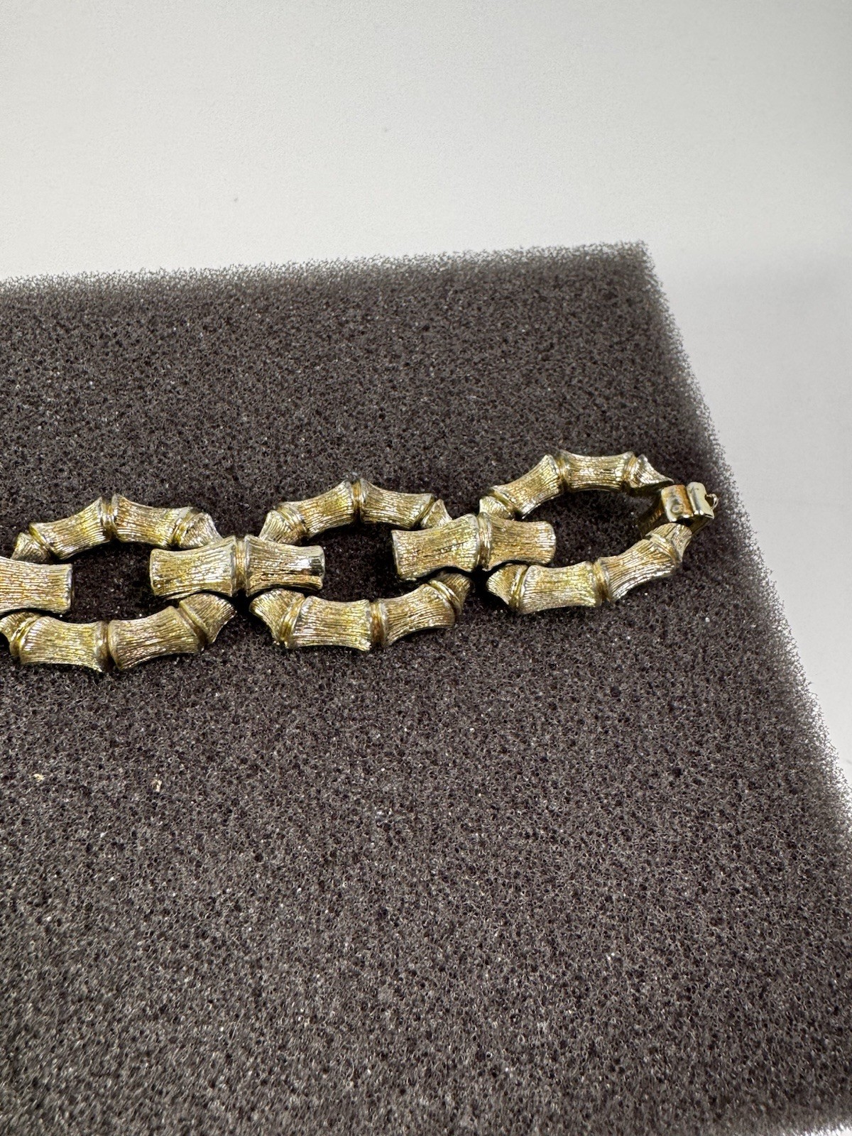 Vintage Lisner 1960s Modernist Bamboo Panel Link Bracelet Fold Over Clasp Signed