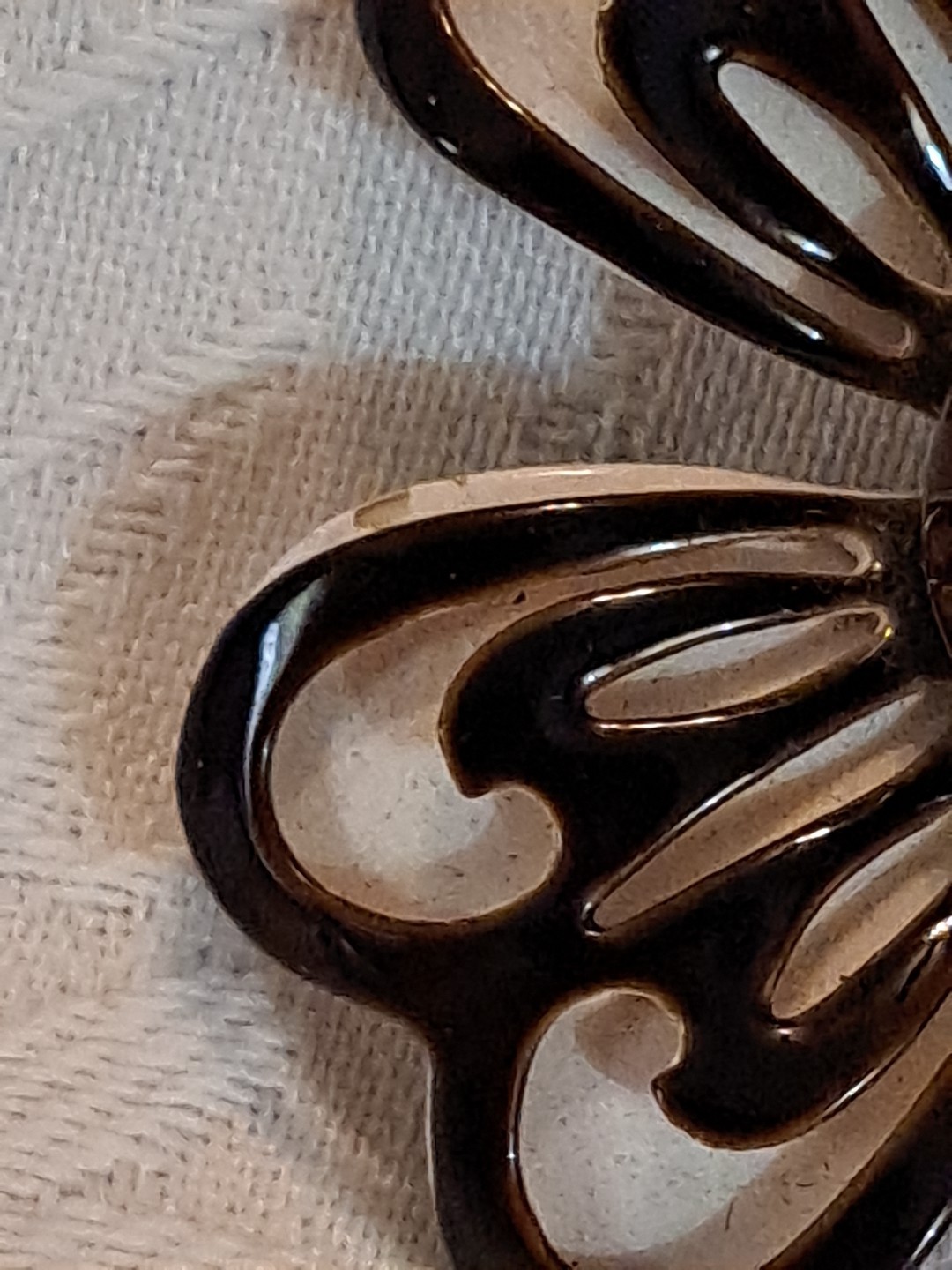 Vintage MOD Brown & White Flower Brooch Pin with Scratch