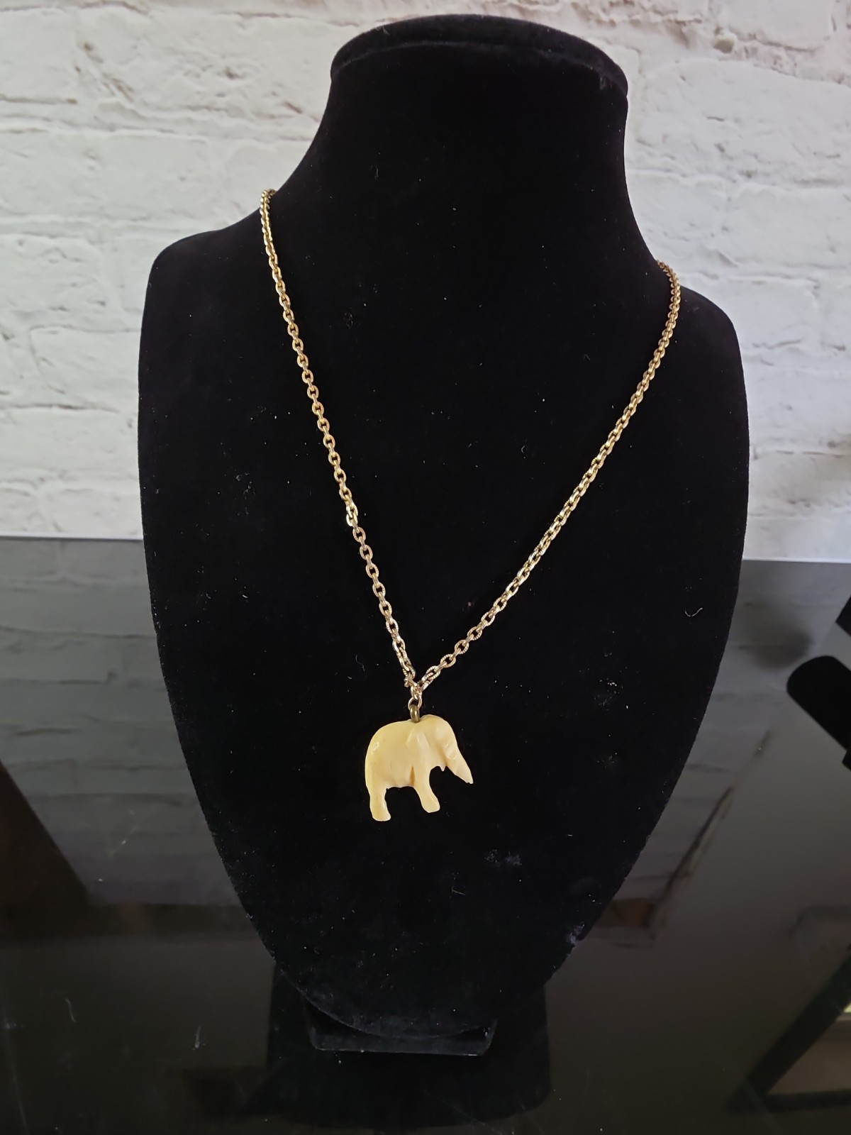 Vintage Faux Ivory Celluloid Elephant Pendant Necklace Art Deco 1930s 1950s