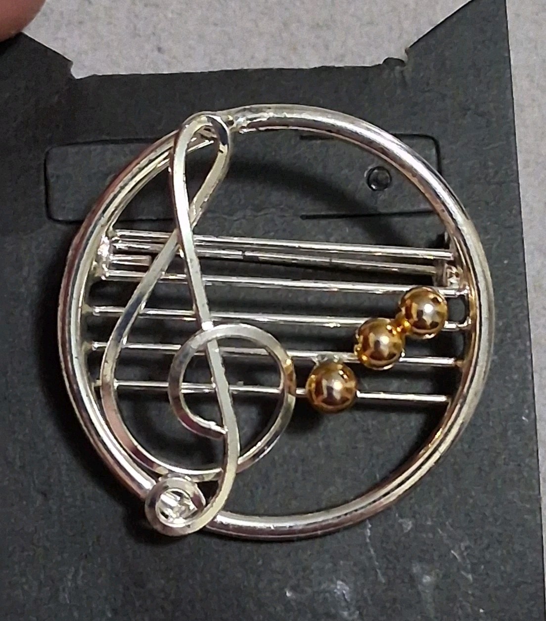 Music treble clef 2 tone brooch, music notes, silver & gold tone, vintage