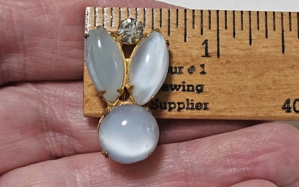 Stunning Lot Clip-On & Screwback Rhinestone Earrings High Quality 50s-80s