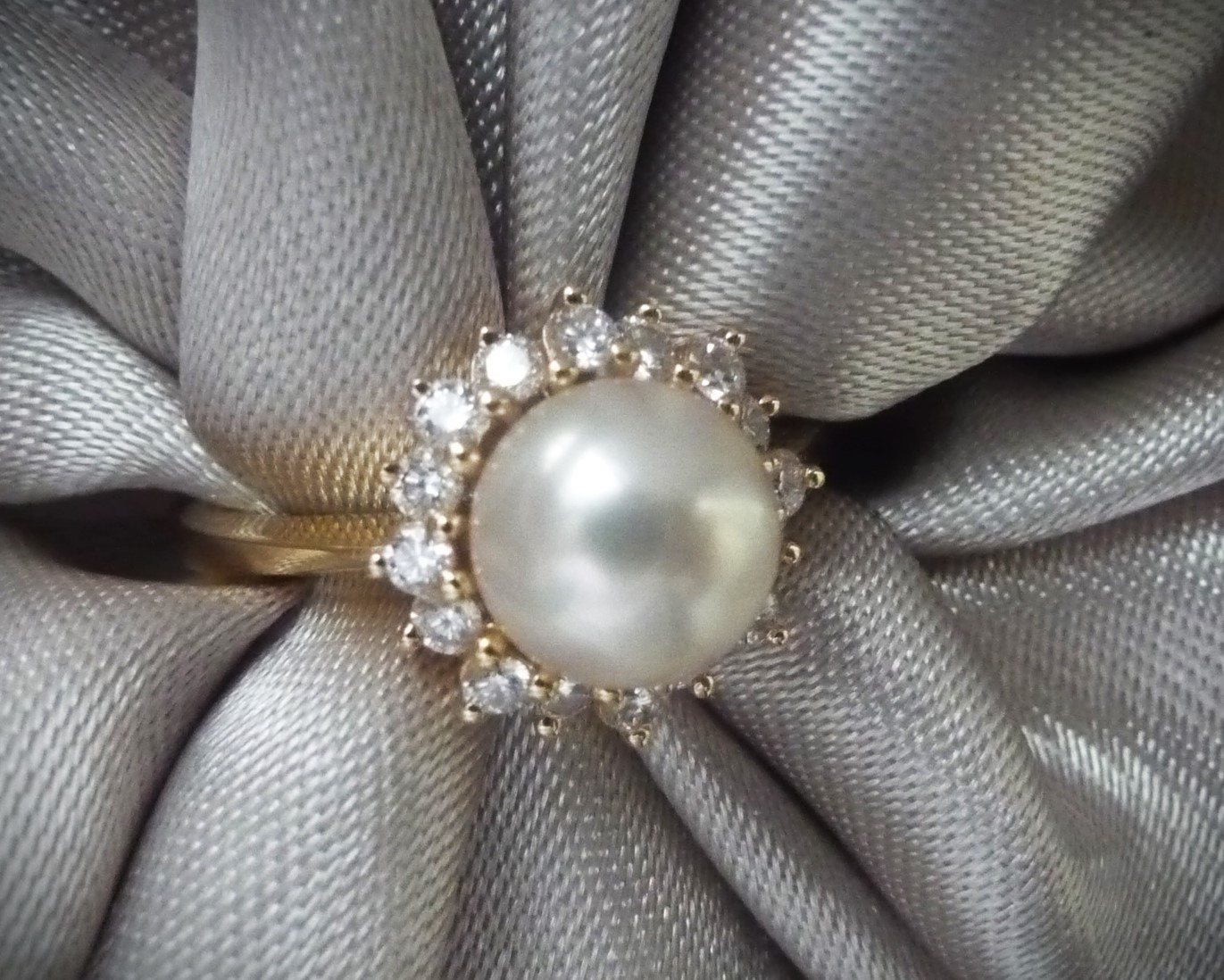 GORGEOUS $2450 MIKIMOTO BLUE LAGOON 14K HALO 16 DIAMONDS PEARL ENGAGEMENT RING!