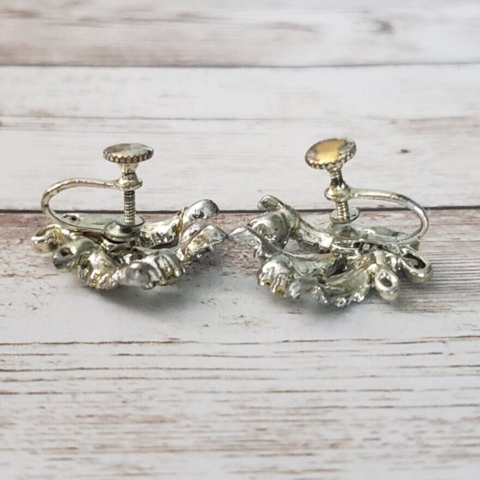 Vintage Screw On Earrings – Unusual Off White Leaves with Light Yellow Gems
